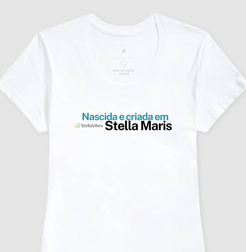 Camiseta Nascida e Criada em Stella Maris (Branca / Cinza)